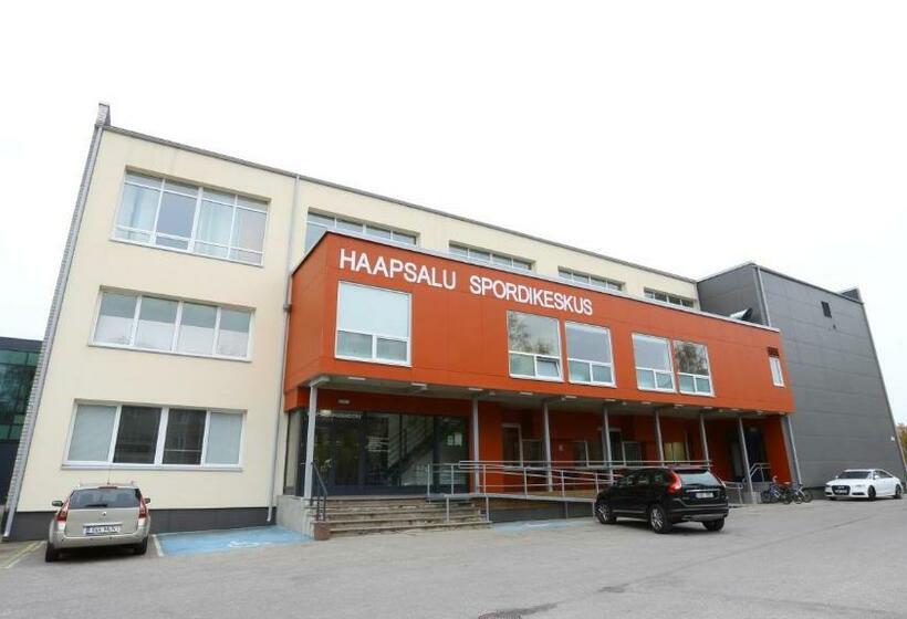 هاستل Sports Centre Haapsalu