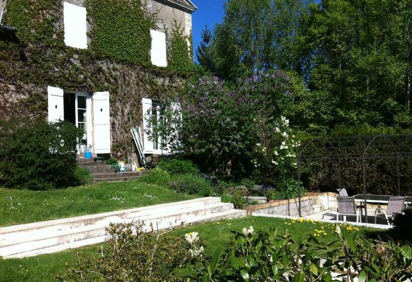 ベッドアンドブレックファースト Domaine Les Bertrands