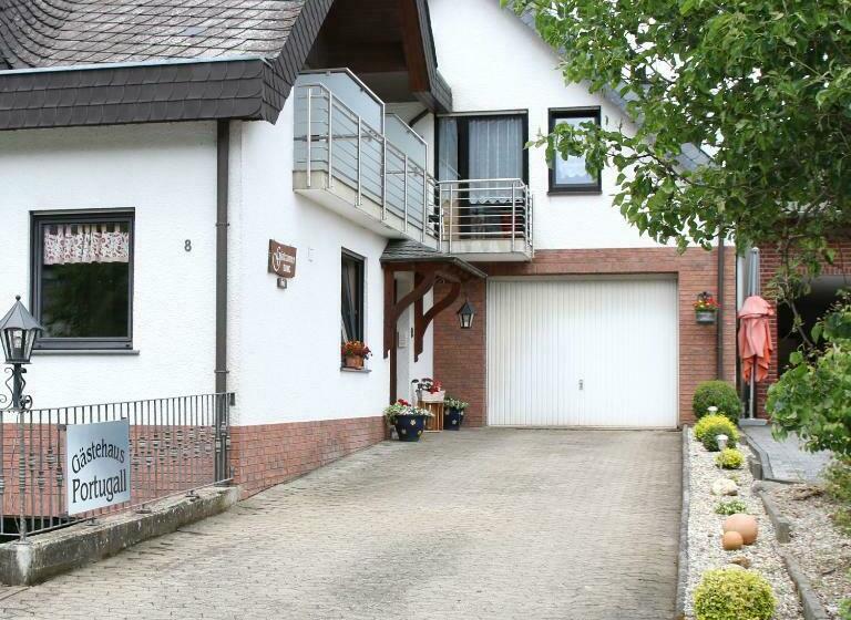 ペンション Gästehaus Portugall