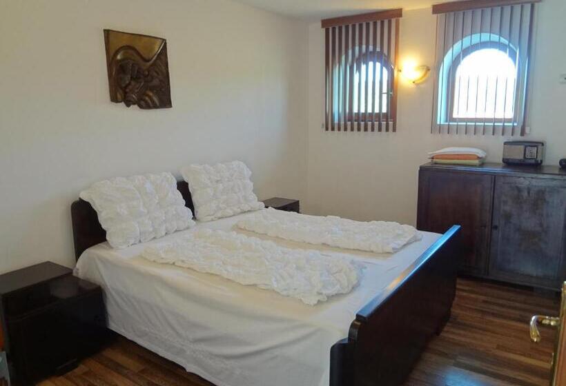 پانسیون Guest House Diabora