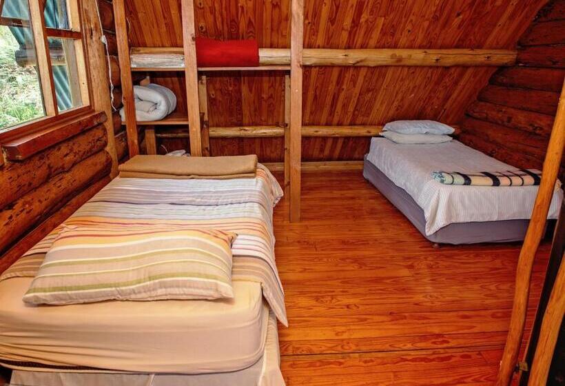 פנסיון Stanford Lake Lodge