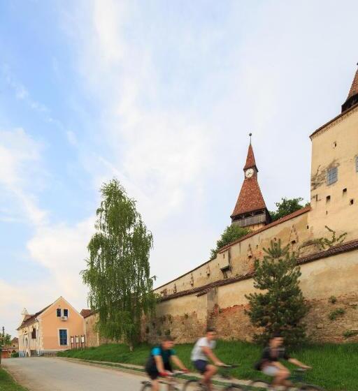 بنسيون Unglerus Guesthouse