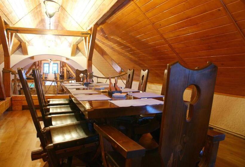 بنسيون Unglerus Guesthouse