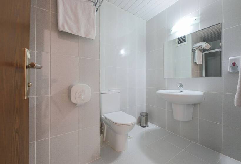Hosta Otel