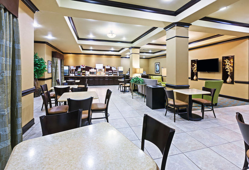Holiday Inn Express Hotel & Suites Victoria, An Ihg