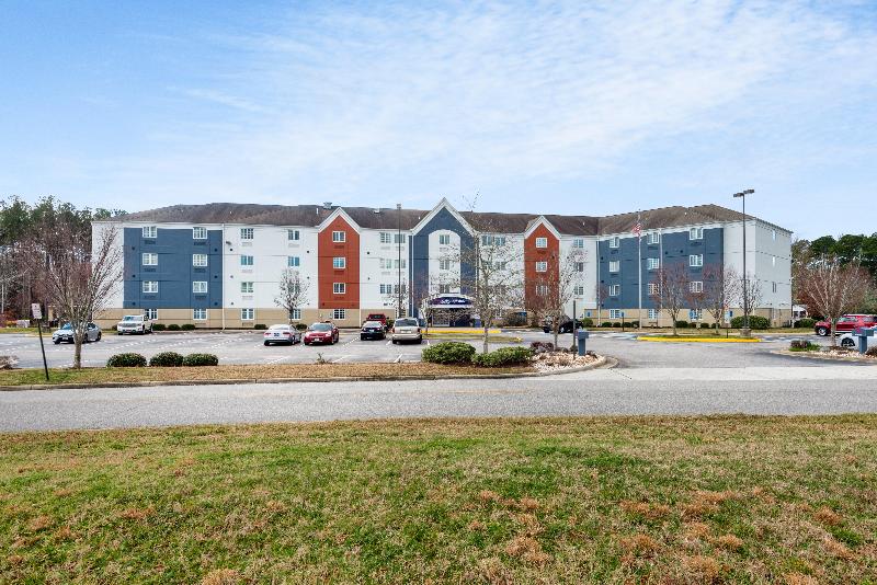 هتل Candlewood Suites Chesapeake Suffolk, An Ihg
