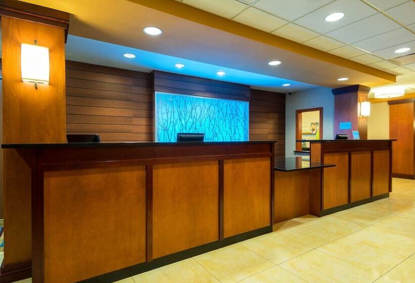 هتل Fairfield Inn & Suites Louisville Downtown