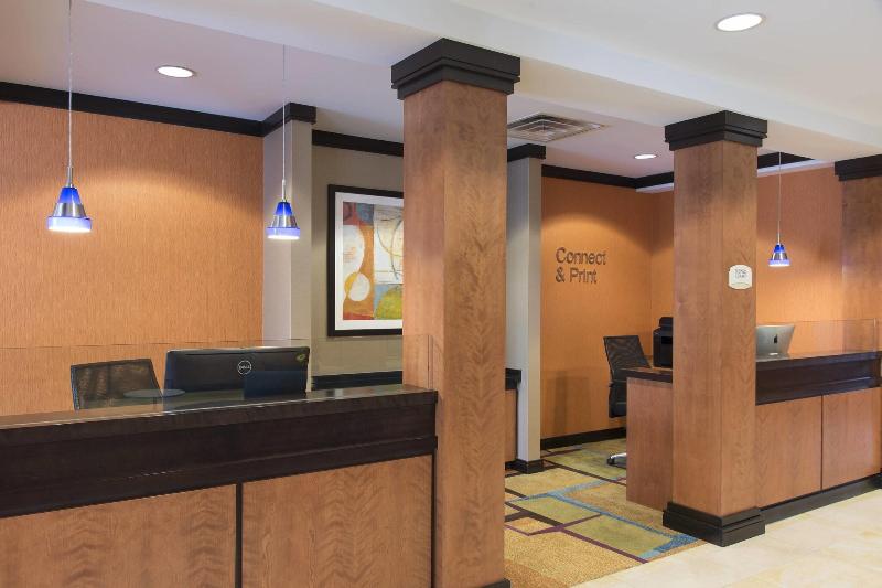 هتل Fairfield Inn & Suites By Marriott Omaha Downtown