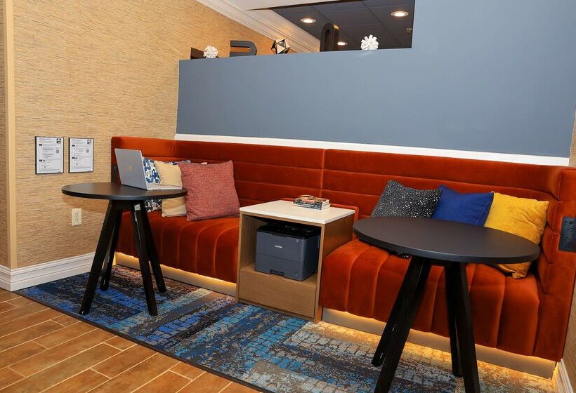 هتل Hampton Inn Atlantacanton
