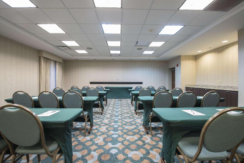 هتل Hampton Inn & Suites Atlanta Airport West/camp Creek Pkwy