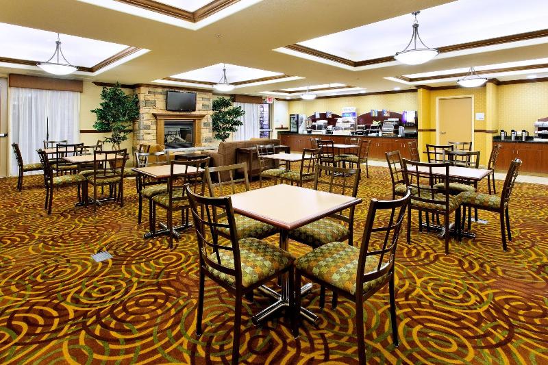 هتل Holiday Inn Express Fresno Northwest   Herndon, An Ihg