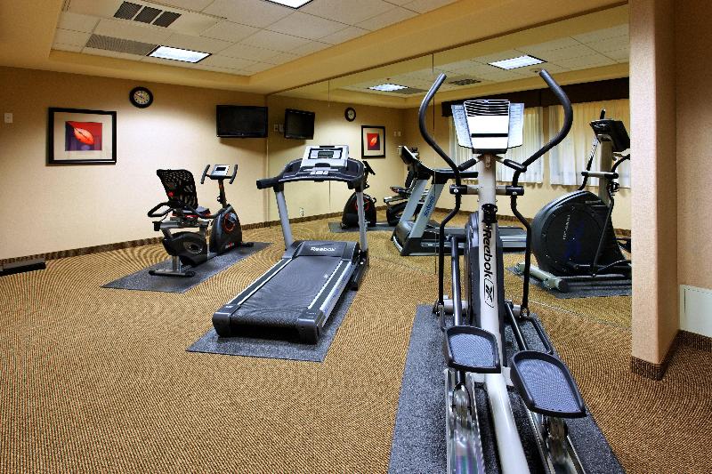 هتل Holiday Inn Express Fresno Northwest   Herndon, An Ihg