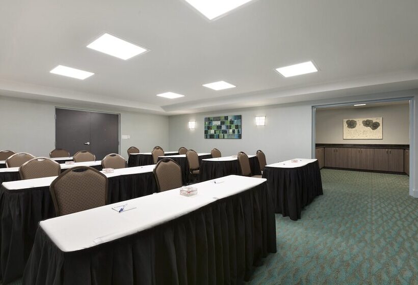 هتل Holiday Inn Express Williamsburg North, An Ihg