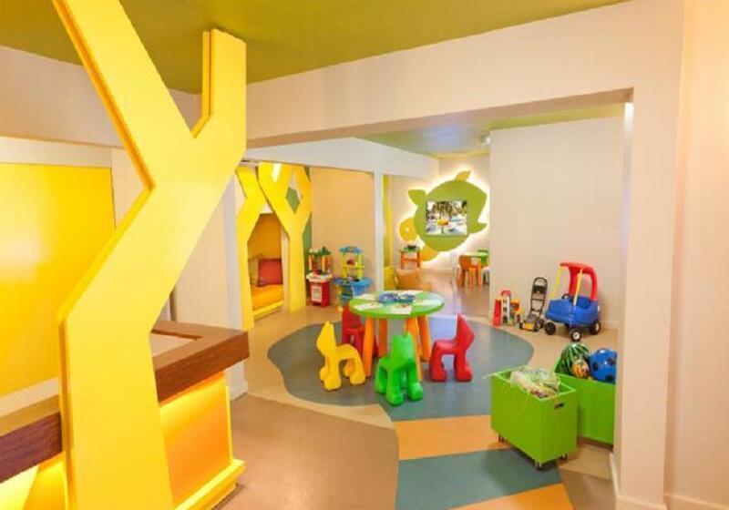 هتل Holiday Inn Resort Vanuatu, An Ihg