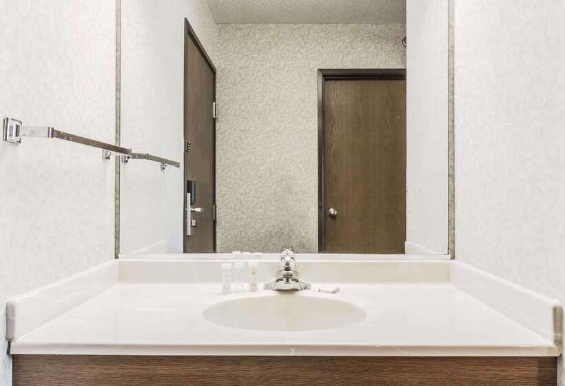 酒店 Howard Johnson By Wyndham Manteno
