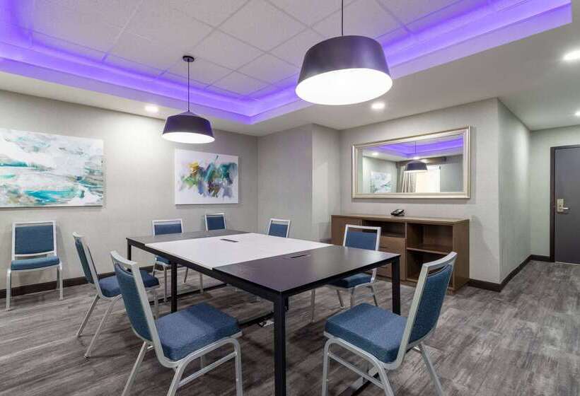 هتل La Quinta Inn & Suites By Wyndham Augusta Fort Eisenhower