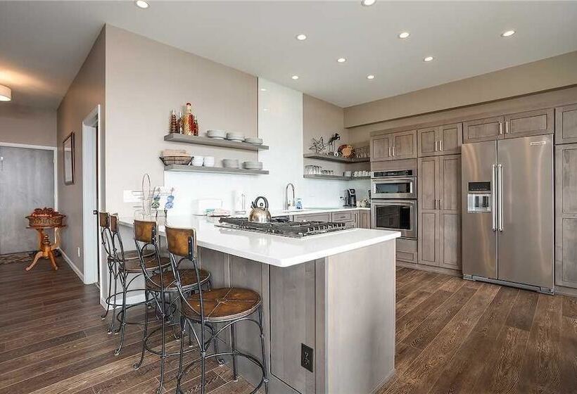 هتل Scandinavian Lodge And Condominiums By Pioneer Ridge Mgmt