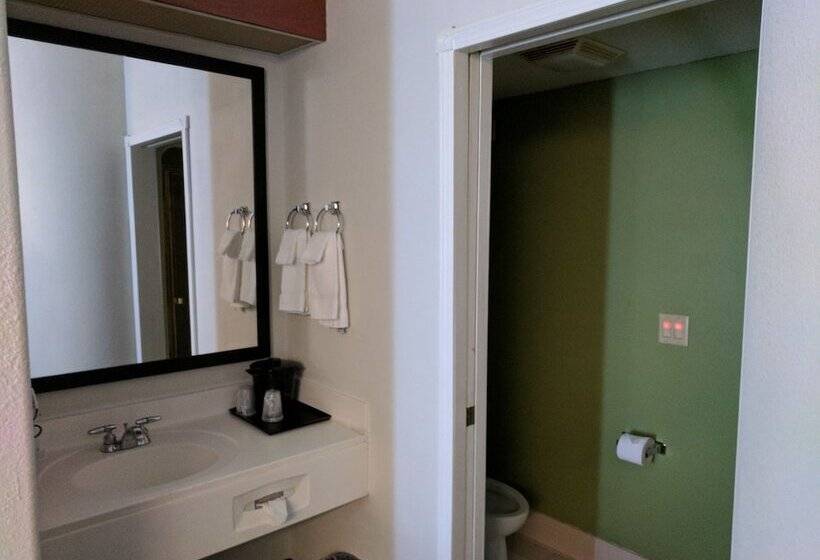 酒店 Sleep Inn & Suites