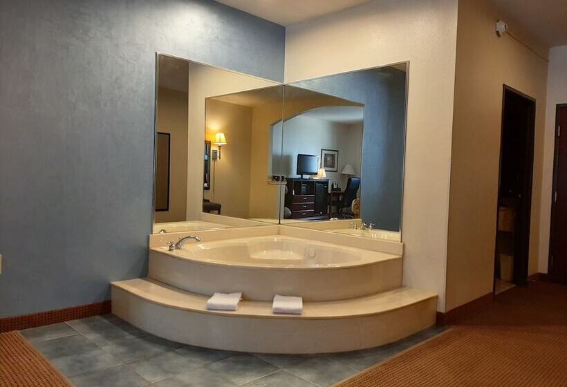 בית מלון כפרי The Regal