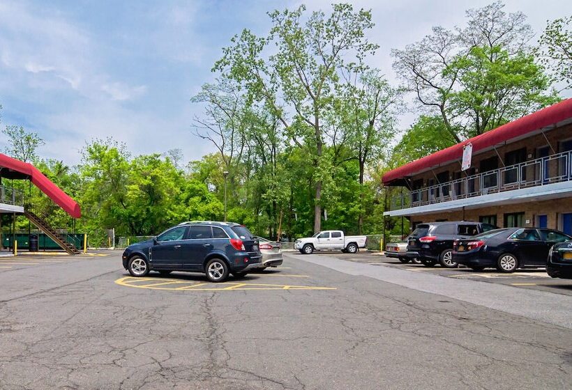 Motel 6 elmsford, Ny  White Plains