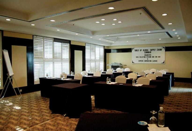 استراحتگاه The Saujana Hotel Kuala Lumpur