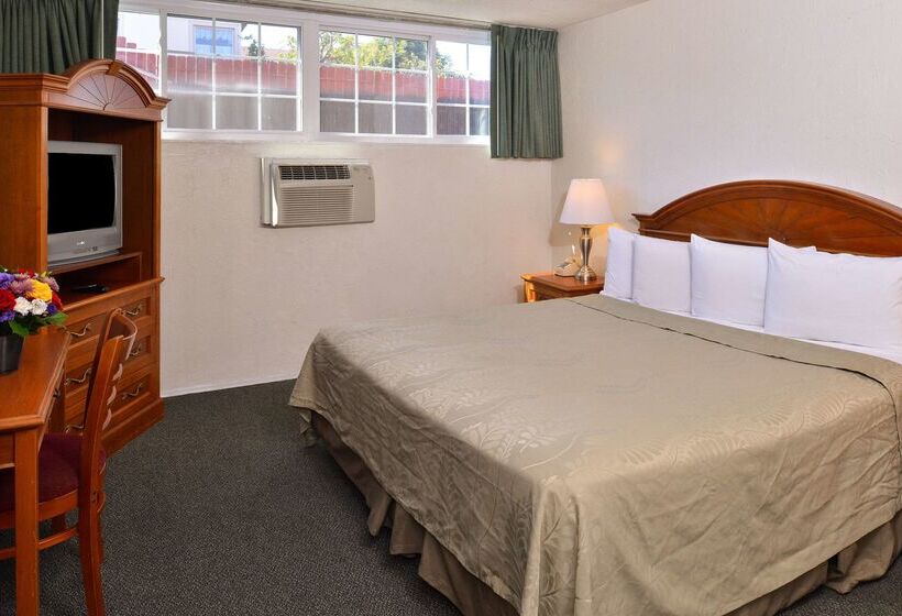 هتل Americas Best Value Inn Loma Lodge