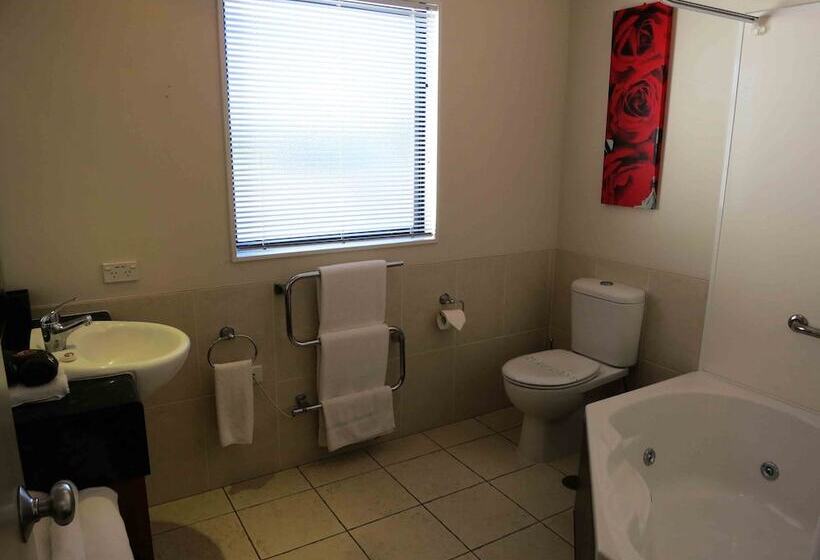 בית מלון כפרי Asure Ascot Motor Inn