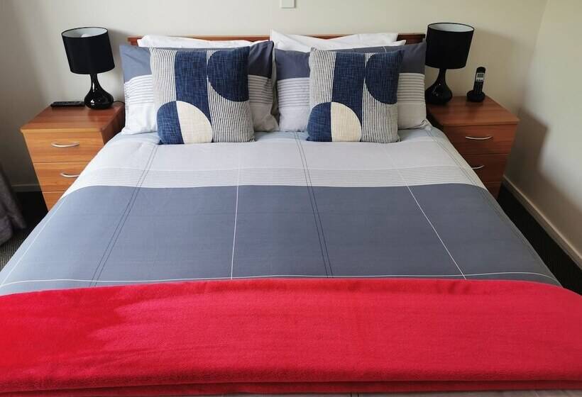 בית מלון כפרי Asure Ascot Motor Inn