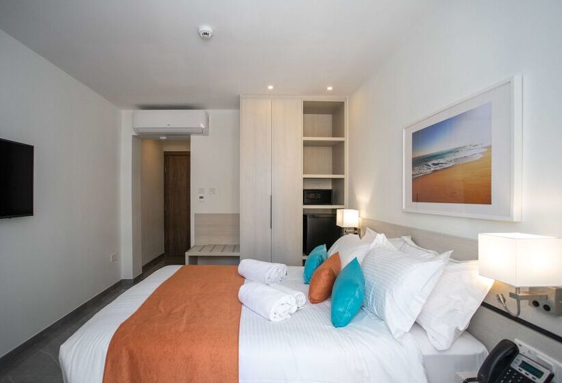 هتل Best Western Plus Larco