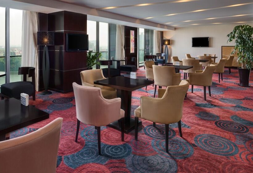 호텔 Crowne Plaza Shanghai Xiayang Lake, An Ihg