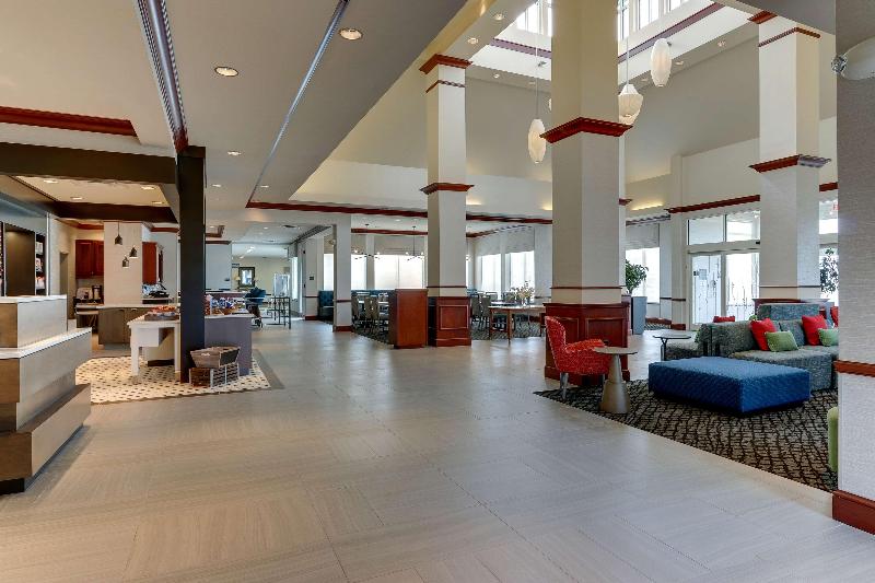 בית מלון כפרי Hilton Garden Inn Indianapolis Airport