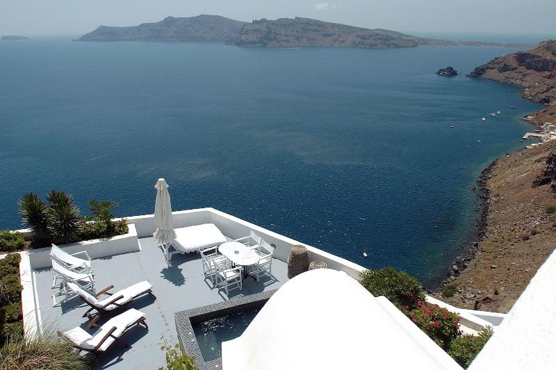 هتل Ikies Santorini