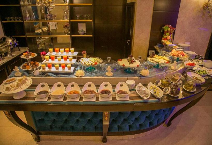 هتل Queens Suite