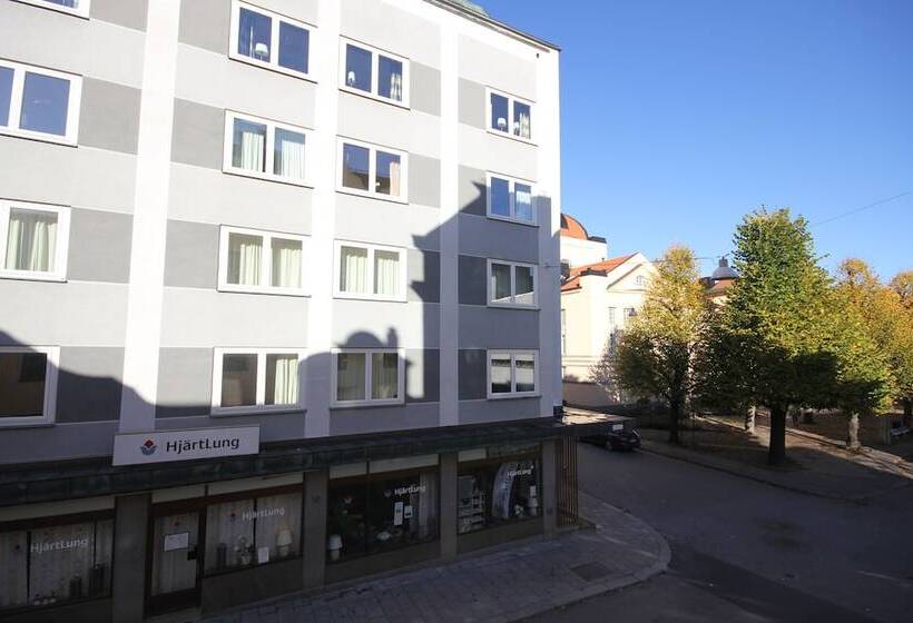 مسافرخانه Vattengrändens Vandrarhem &
