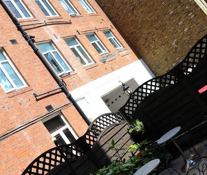 Abercorn House   Hostel