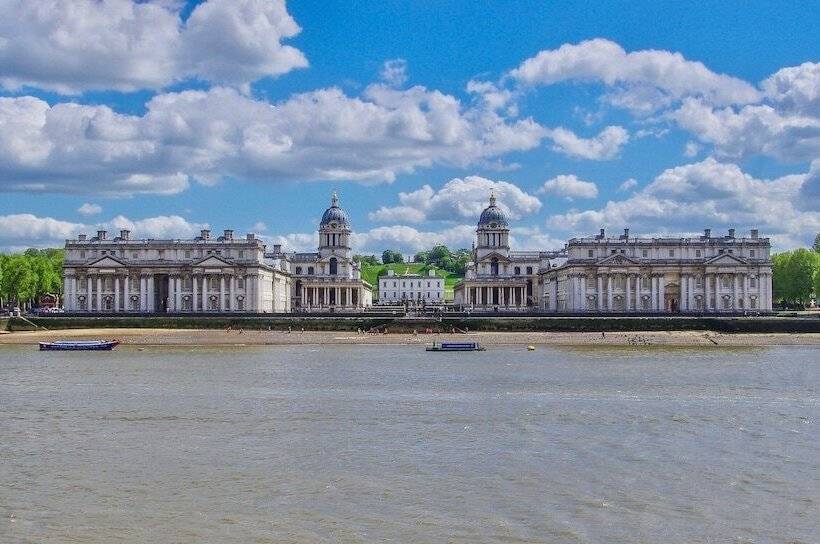 בית מלון כפרי Doubletree By Hilton London Greenwich