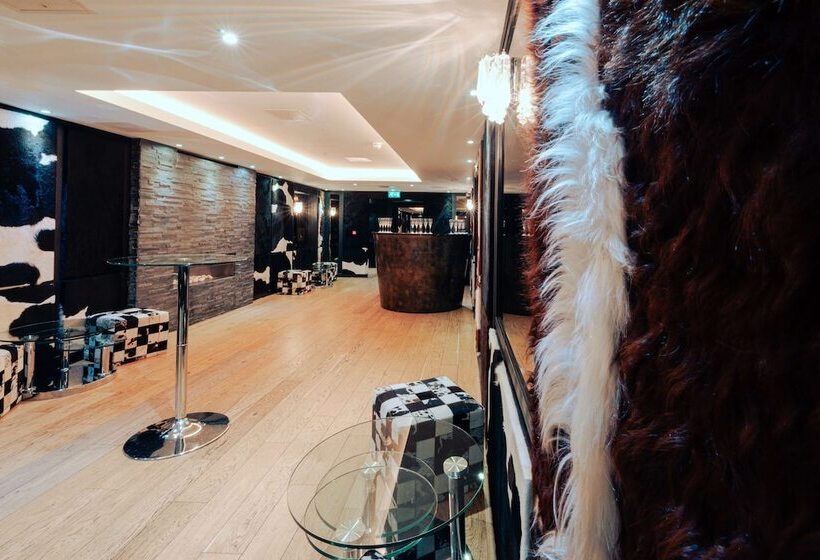 בית מלון כפרי Doubletree By Hilton London Greenwich