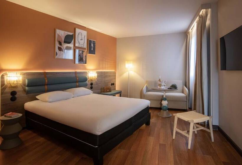 ホテル Ibis Golfe De Sainttropez