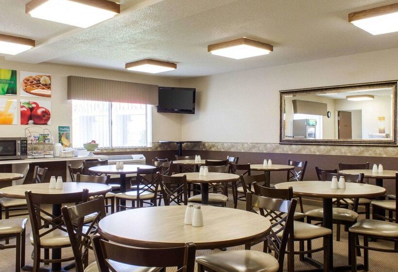 فندق Quality Inn
