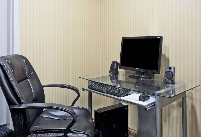 酒店 Super 8 By Wyndham Franklin Hwy 31