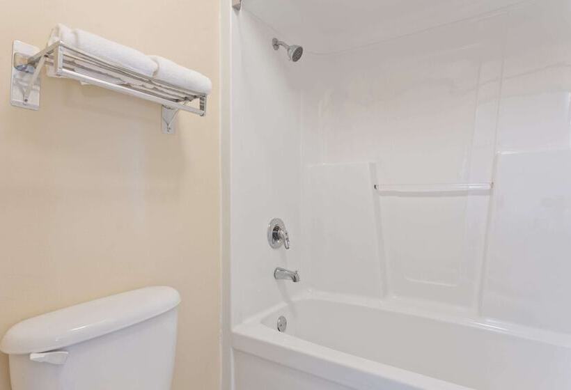 酒店 Super 8 By Wyndham Franklin Hwy 31