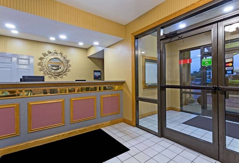 酒店 Super 8 By Wyndham Franklin Hwy 31