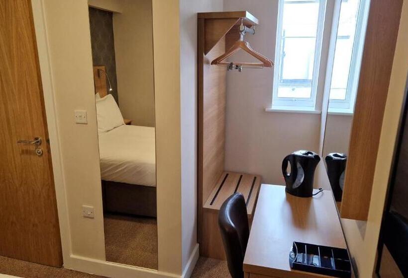 هاستل Best Western Northfields Ealing