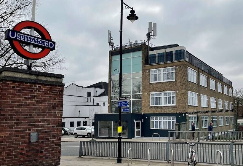 هاستل Best Western Northfields Ealing