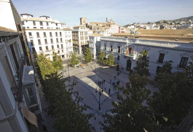 پانسیون Nest Style Granada