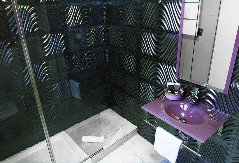 پانسیون Nest Style Granada