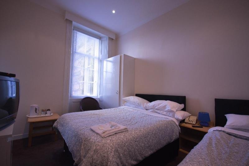 Queenspark Budget Hotels