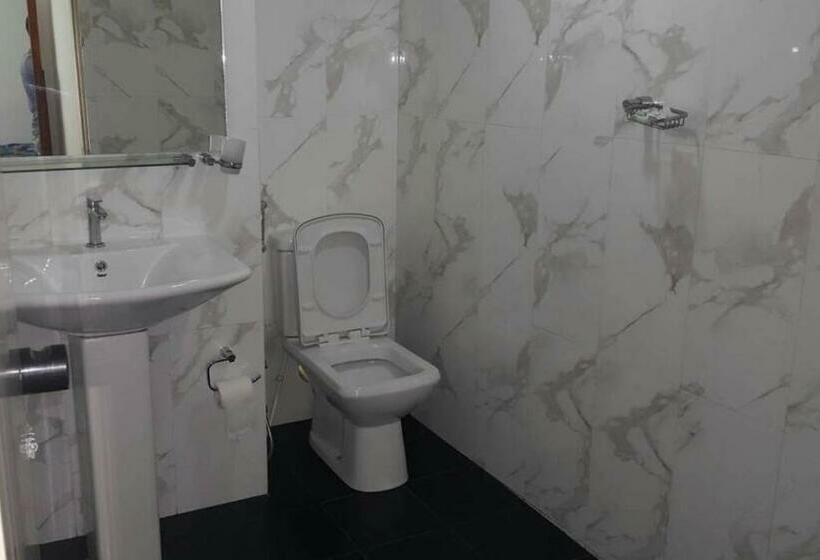 بنسيون Himo Guest Inn