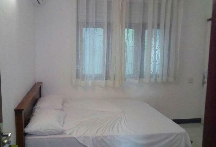 بنسيون Himo Guest Inn