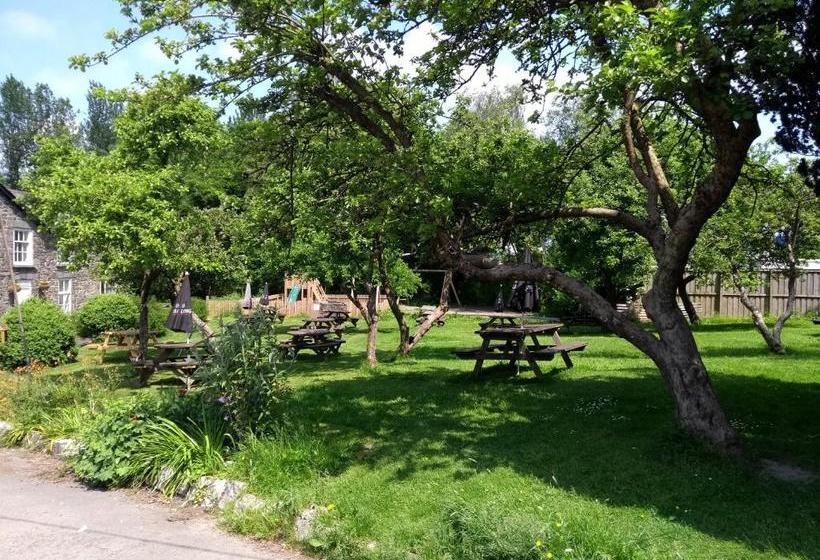 צימר Llanerch Inn